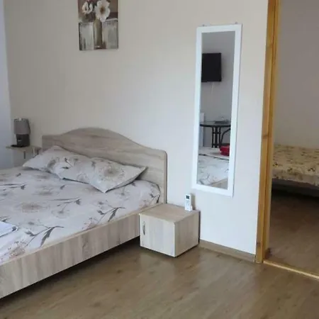 Проживание в семье Vila Crem Нэводари
